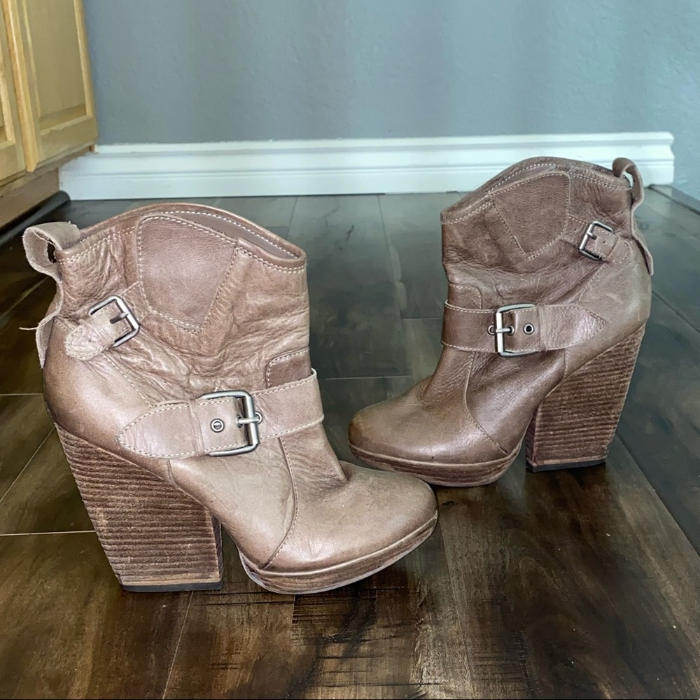 Beige gray brown ankle booties with buckles sz 9